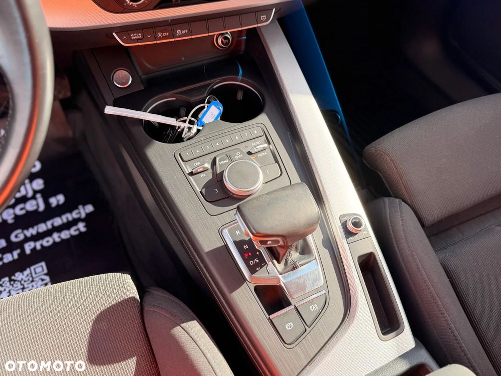 Audi A4 Avant 2.0 TDI ultra S tronic - 17