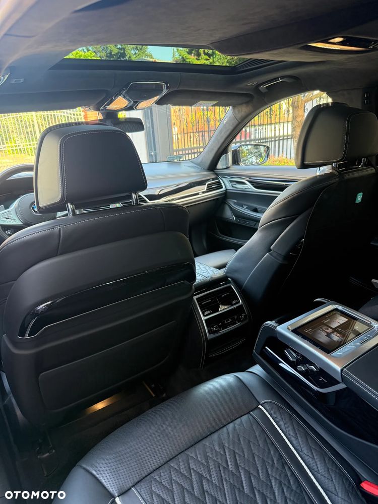 BMW Seria 7 750d xDrive - 22