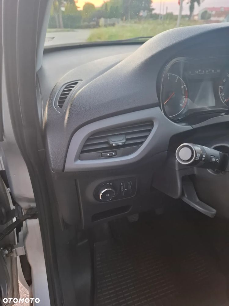 Opel Corsa 1.4 Enjoy - 20