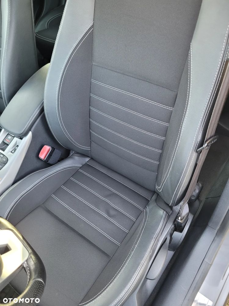 Renault Laguna dCi 110 FAP Paris Business - 14