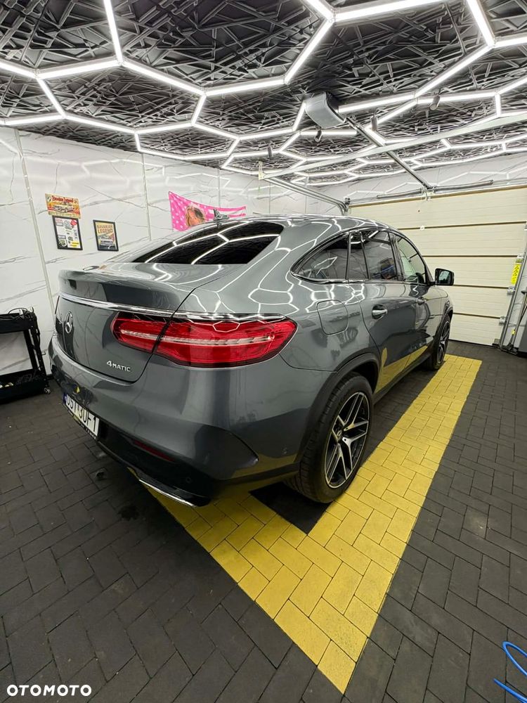 Mercedes-Benz GLE - 21