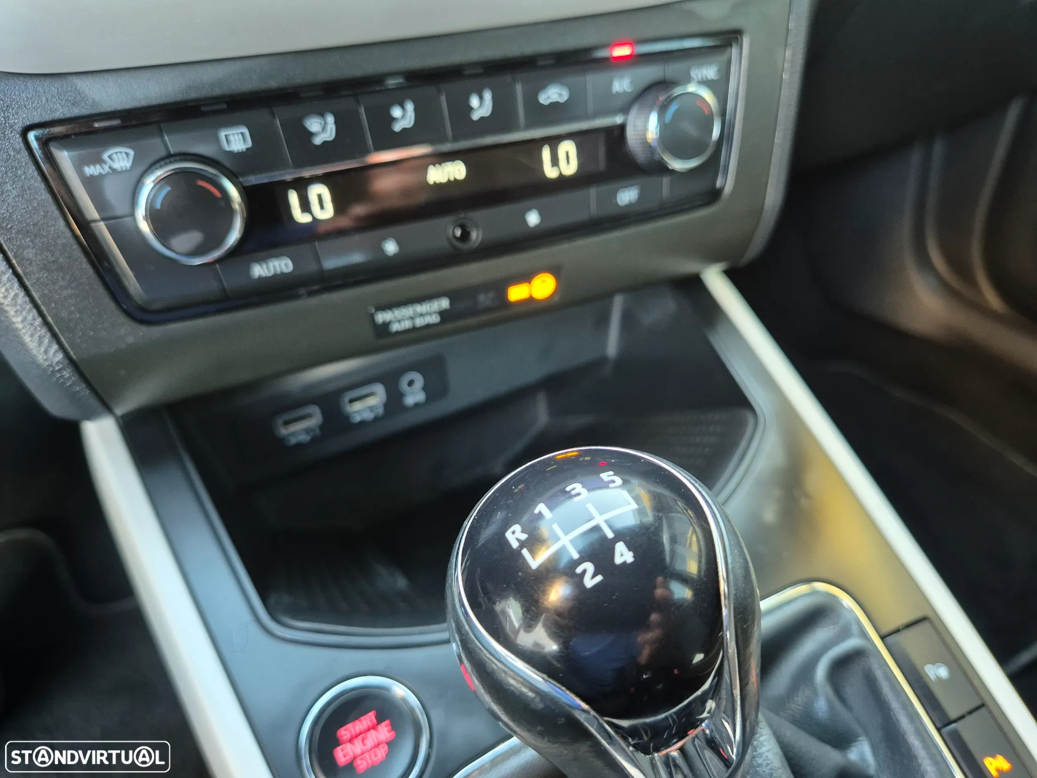 SEAT Arona 1.0 TSI Xcellence - 36