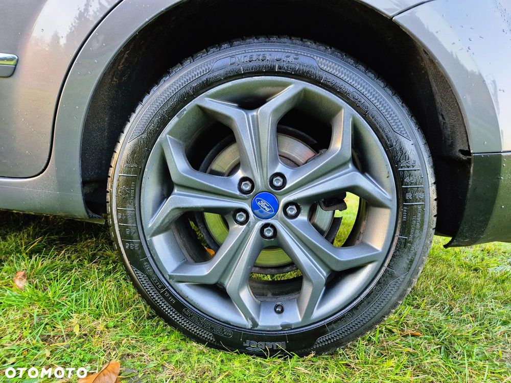 Ford Galaxy 2012 photo 3