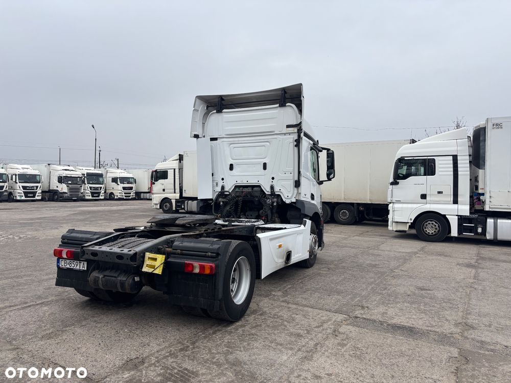 Mercedes-Benz Actros - 3