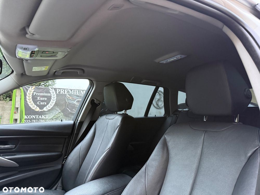 BMW Seria 3 320d Efficient Dynamics Edition - 34