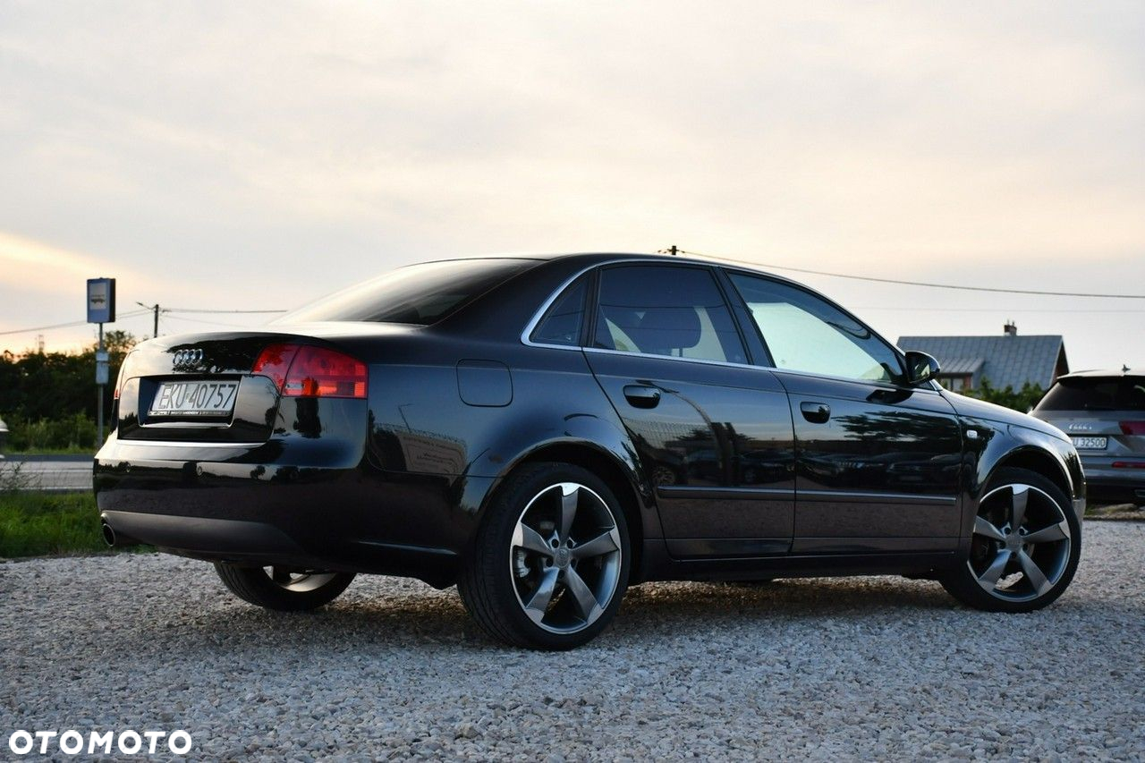Audi A4 2.0 - 24