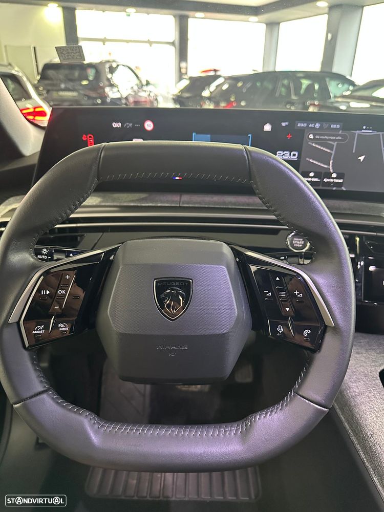 Peugeot E-3008 Allure - 11