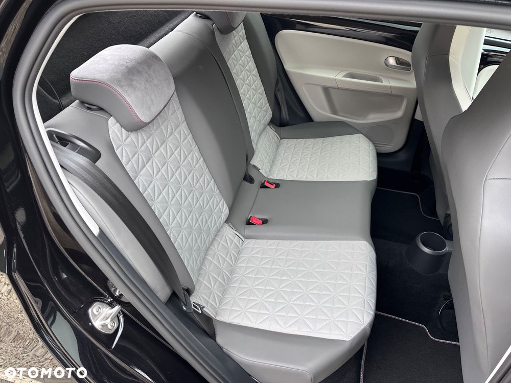 Volkswagen up! 1.0 beats - 20