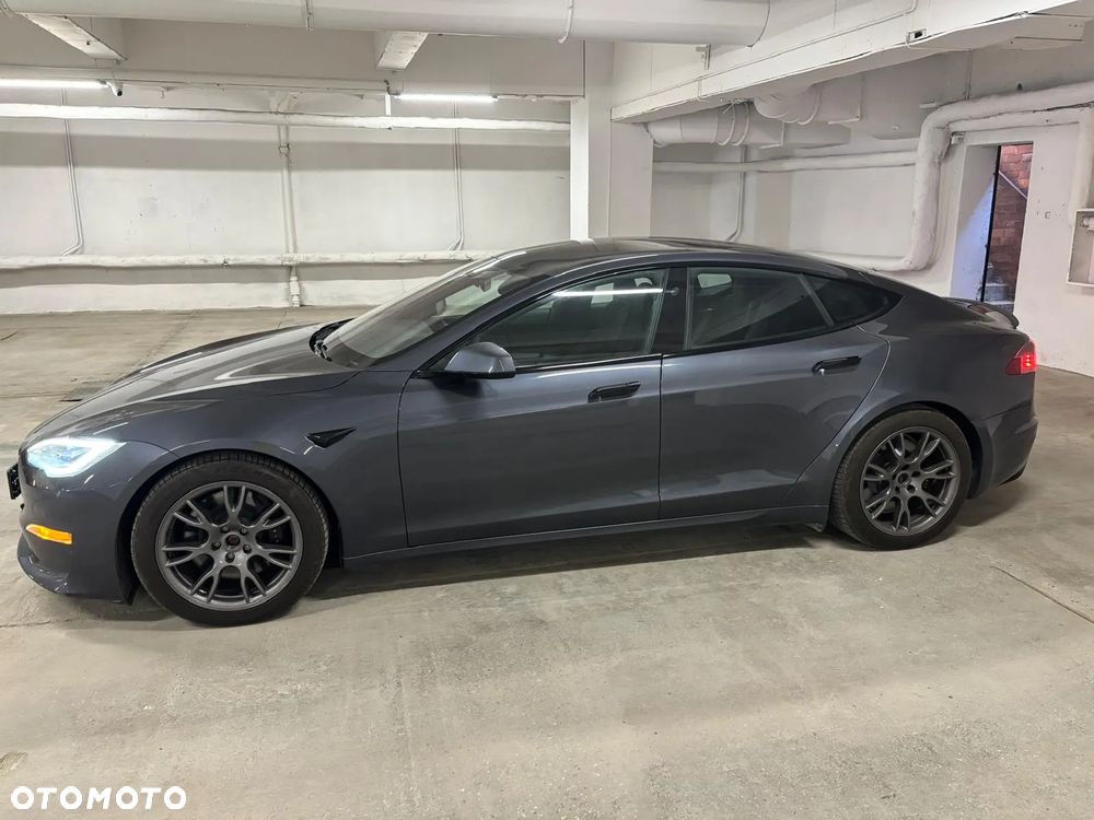 Tesla Model S Plaid - 4