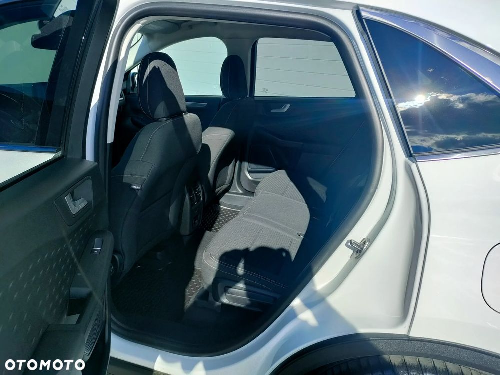 Ford Kuga 2.0 EcoBlue 4x4 TITANIUM - 27