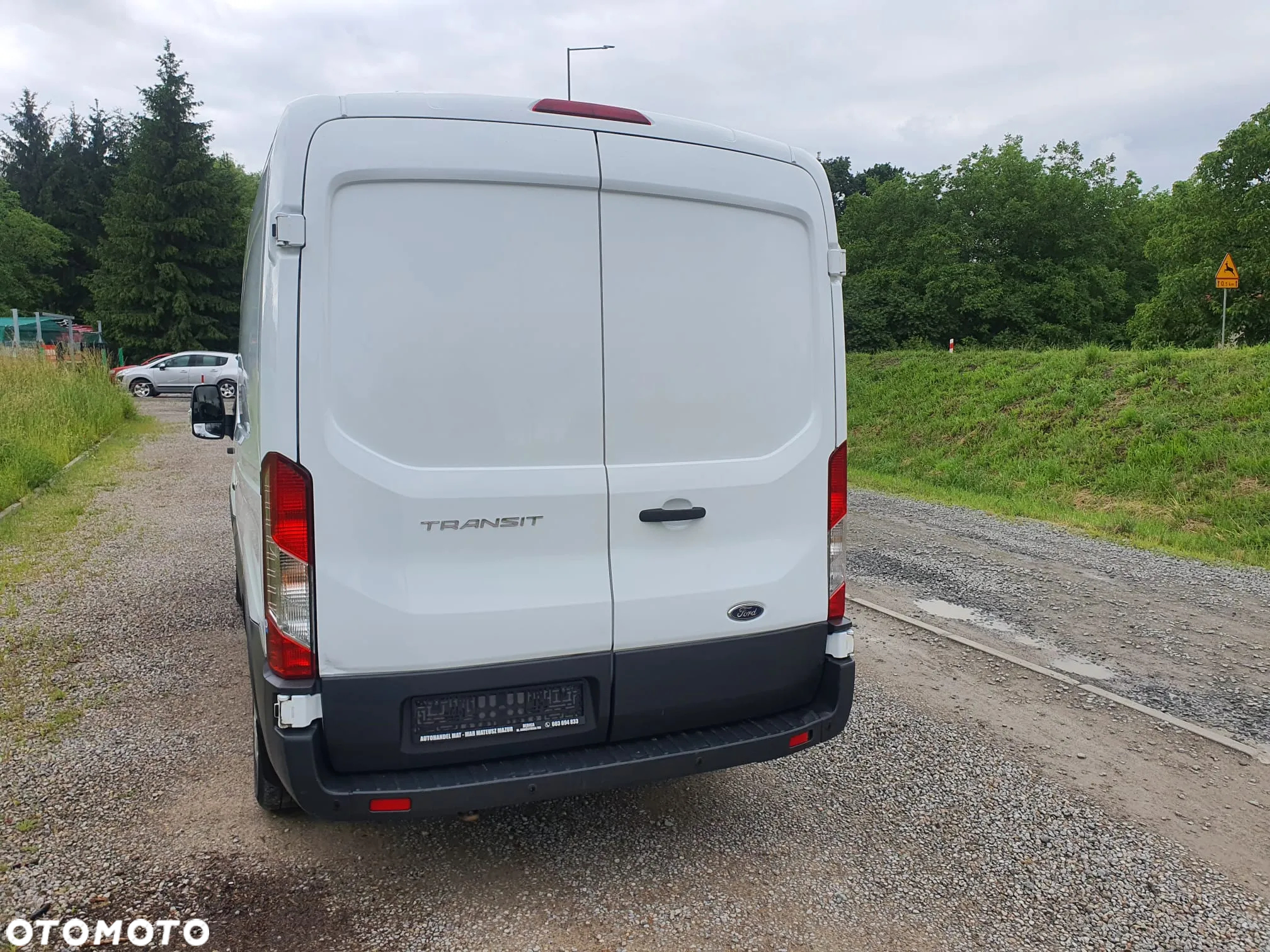 Ford Transit - 9
