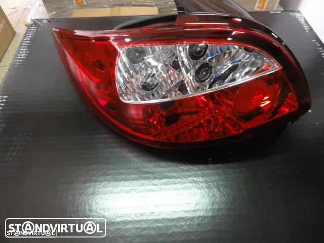 Farois / Farolins Peugeot 206 fundo vermelho cristal C/2 anos de garantia - 12