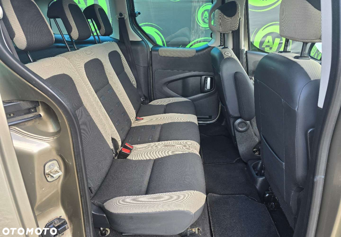 Citroën Berlingo e-HDi 90 FAP EGS6 Multispace - 20