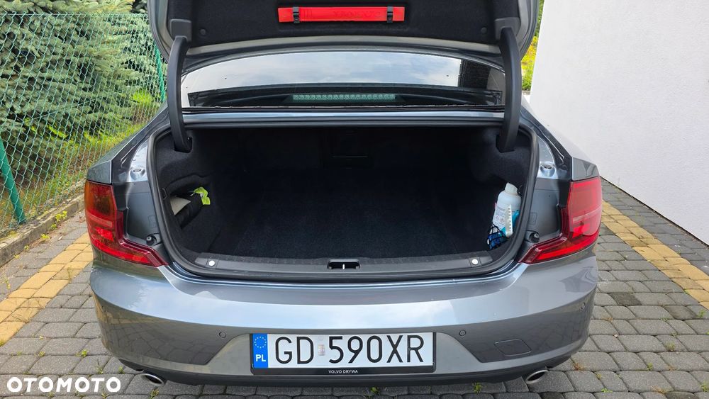 Volvo S90 T5 Momentum - 26