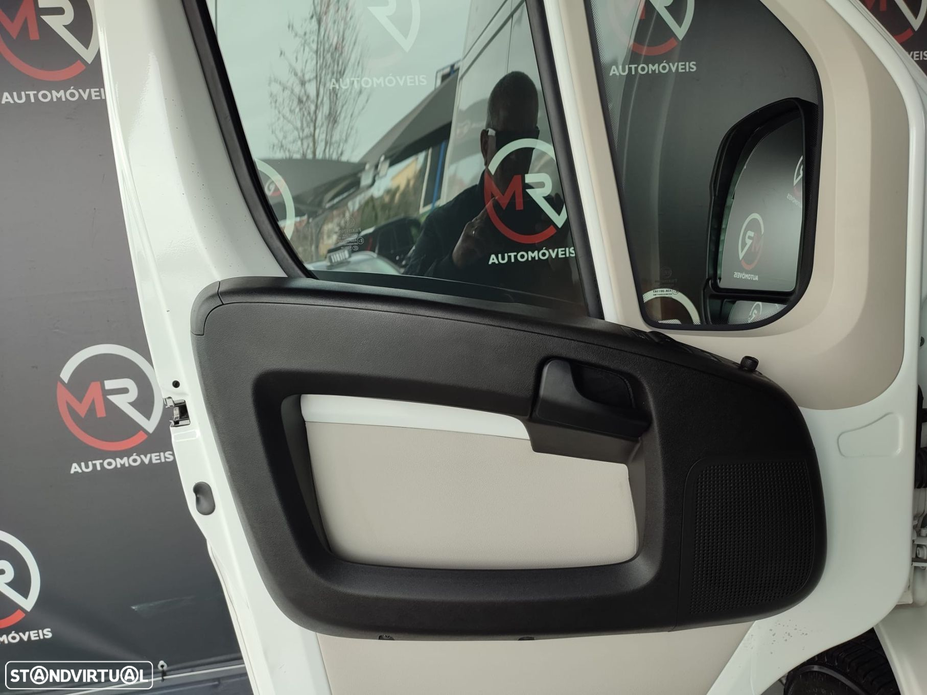 Citroën Jumper 2.0 BlueHDi 35 L2H2 - 25