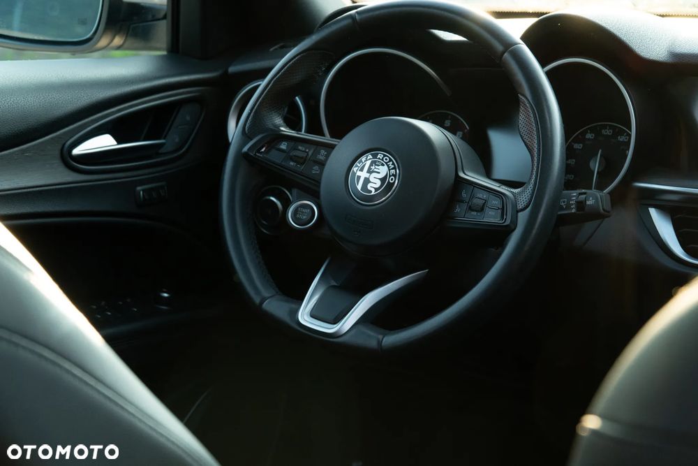 Alfa Romeo Stelvio 2.0 Turbo TI Q4 - 4