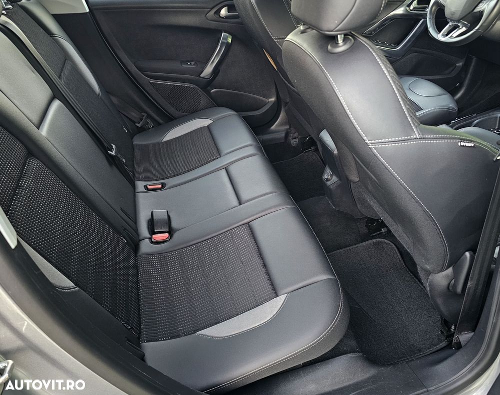 Peugeot 2008 1.2 PureTech Turbo EAT6 S&S Allure - 16