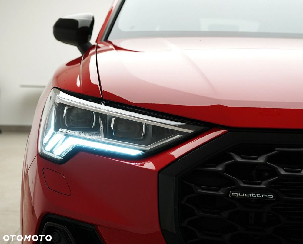 Audi Q3 Sportback - 9