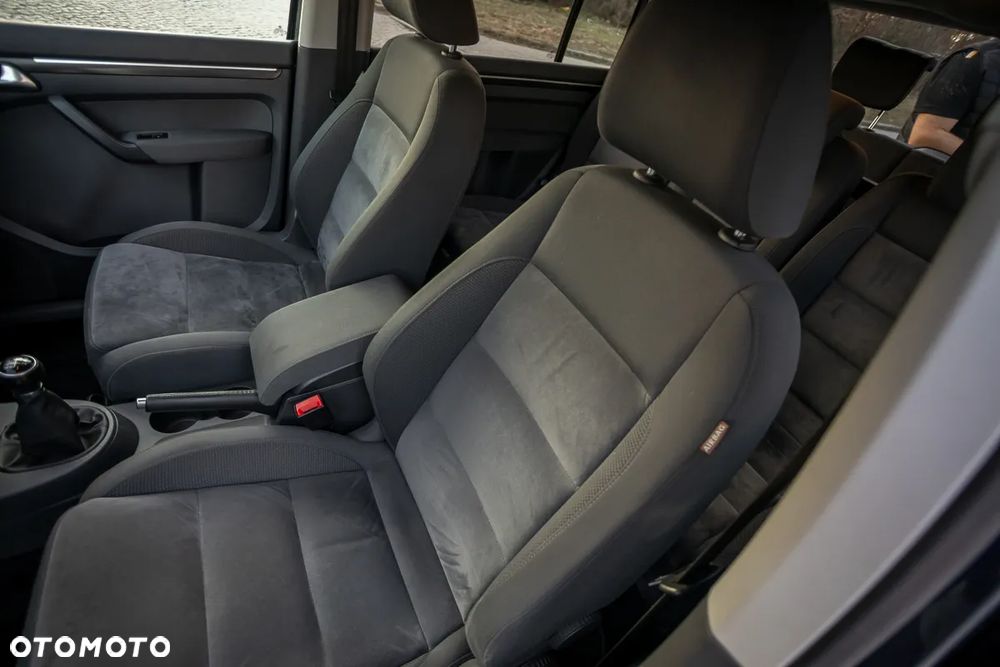 Volkswagen Touran 1.4 TSI Highline - 18