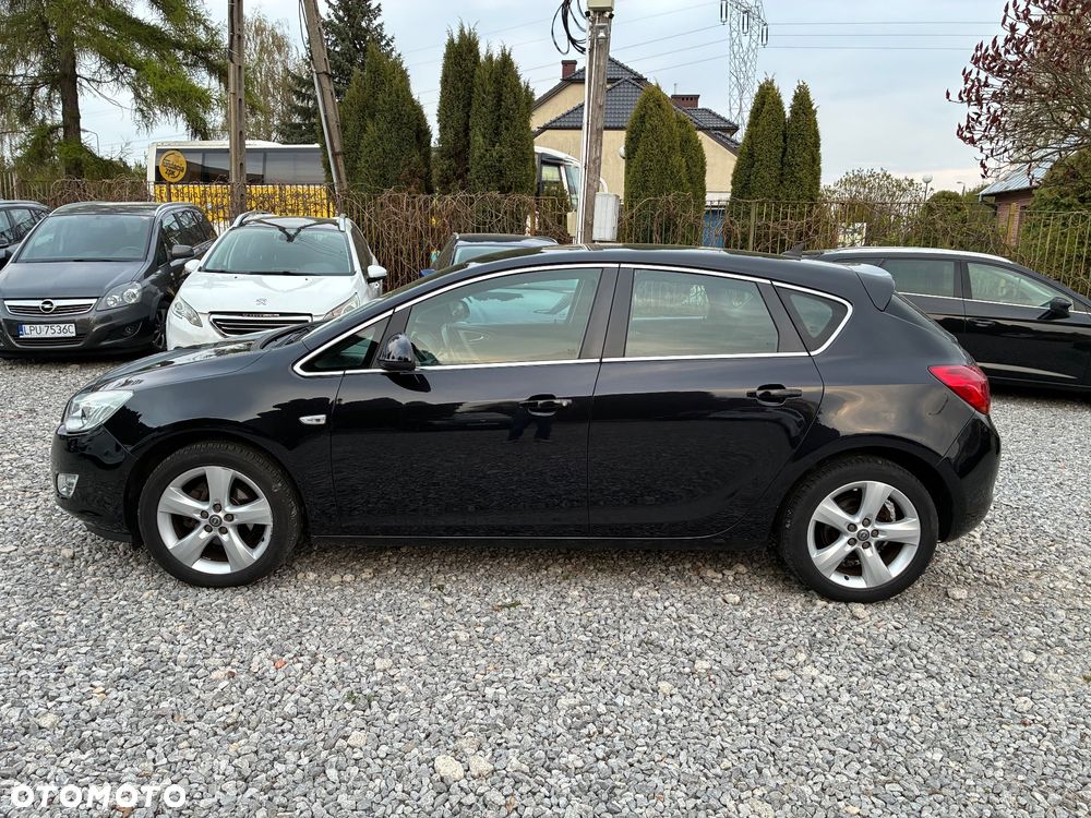 Opel Astra 1.4 Turbo Design Edition - 4