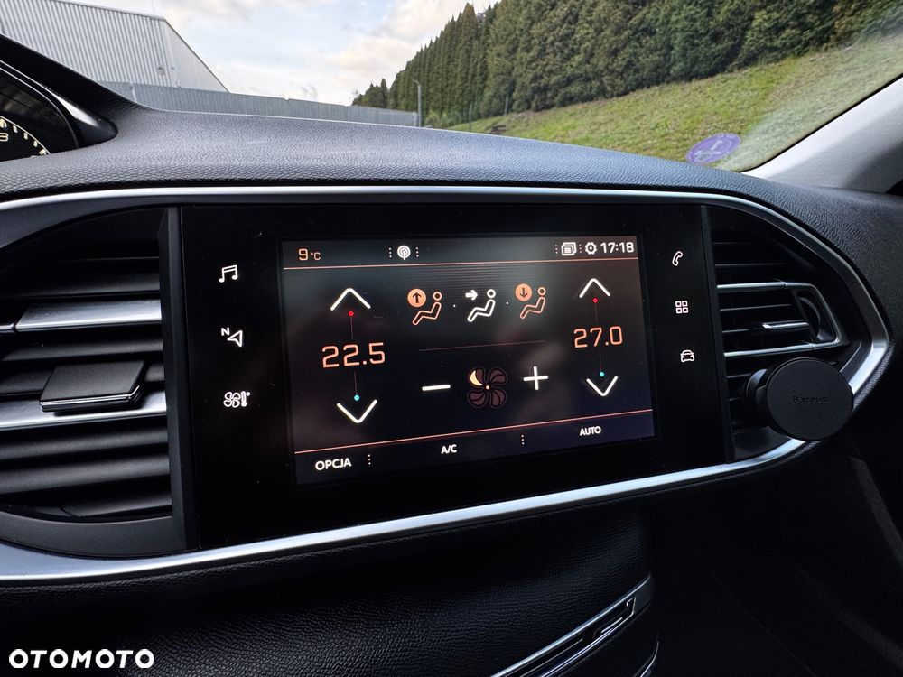 Peugeot 308 130 e-THP Stop & Start Allure - 27