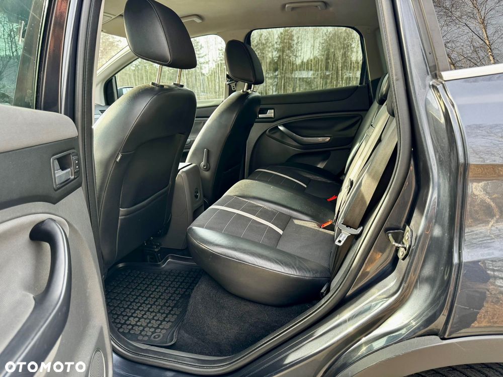 Ford Kuga 2.0 TDCi Titanium - 16