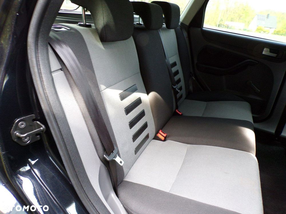 Ford Focus - 27