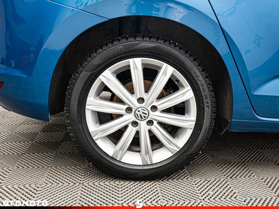 Volkswagen Touran - 35