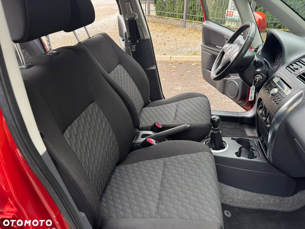 Suzuki SX4 1.6 VVT 4x2 Comfort - 16