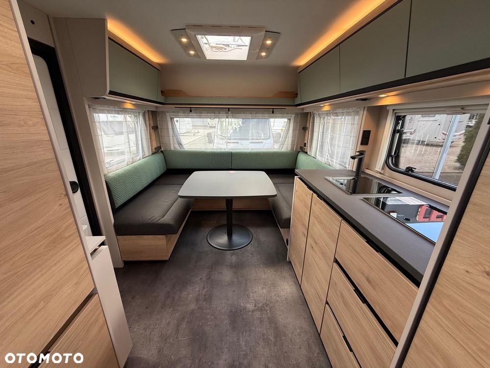 Dethleffs Camper 730FKR - 9