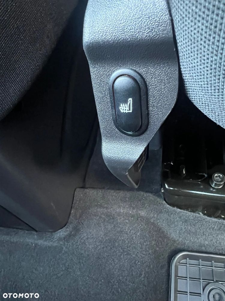 Ford Tourneo Custom 310 L1H1 VA Titanium - 32