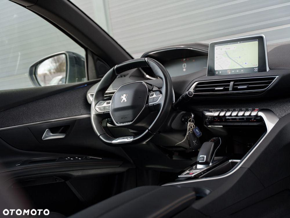 Peugeot 5008 1.6 PureTech GT Pack S&S EAT8 - 19