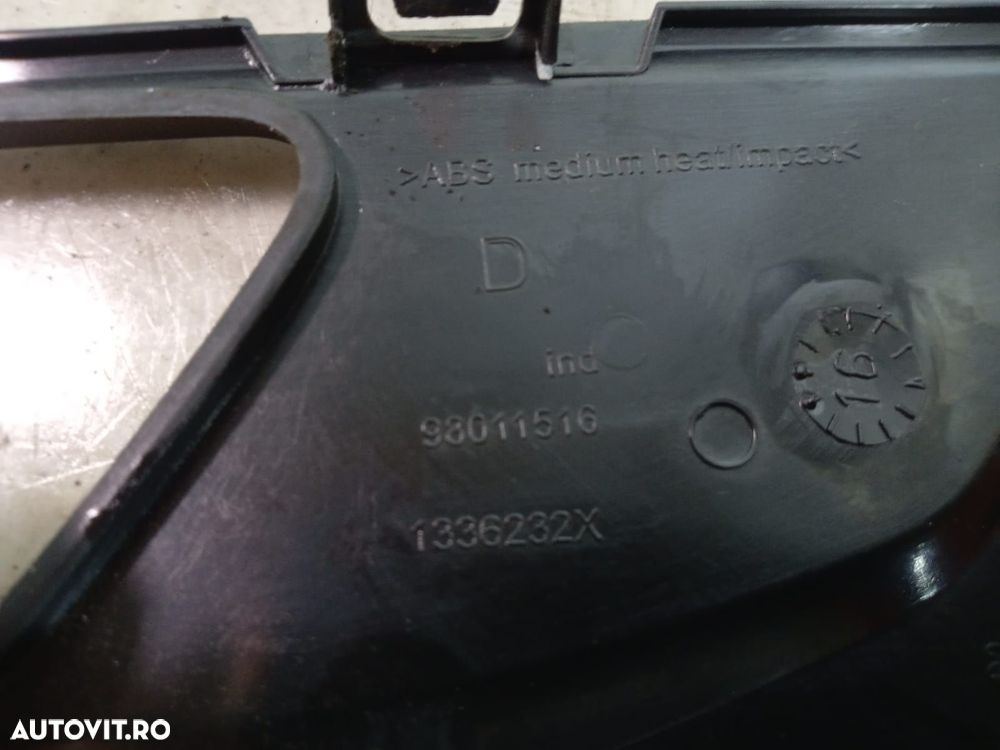 Ornament 98011516 Peugeot 308 T9 [2013 - 2017] 2.0 HDI AHR - 3