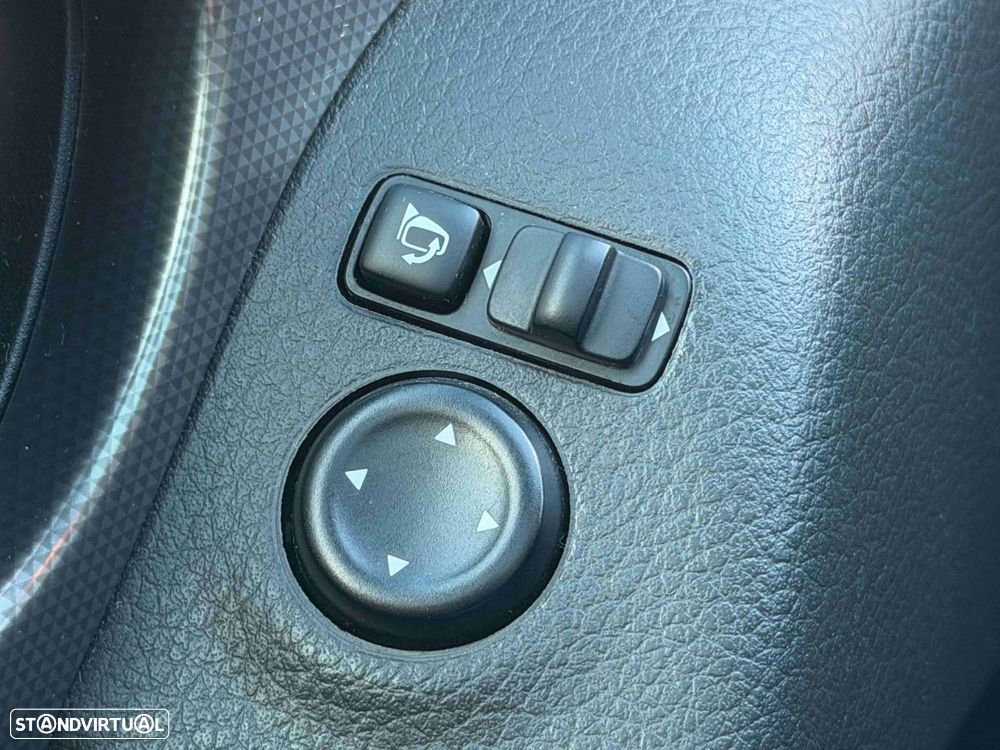 Nissan Qashqai 1.5 dCi N-Connecta - 36