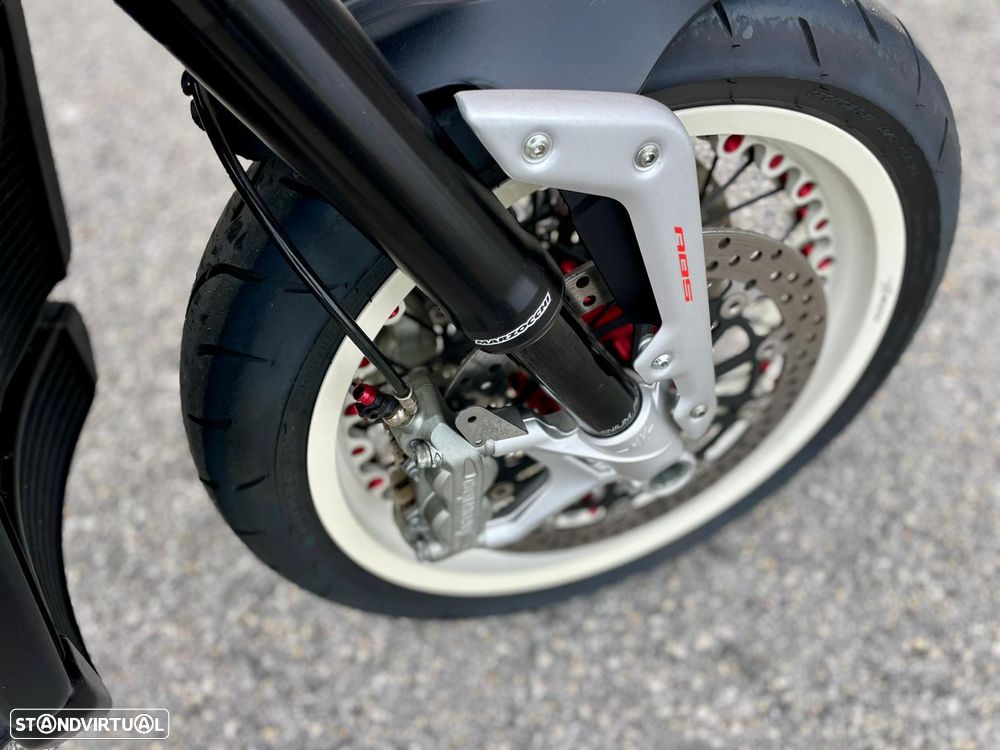 MV Agusta Dragster 800 RR - 5