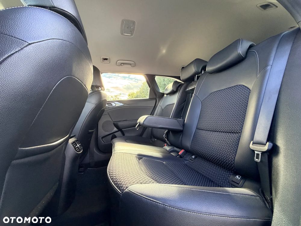 Kia Ceed 1.5 T-GDI L Business Line Plus DCT - 15