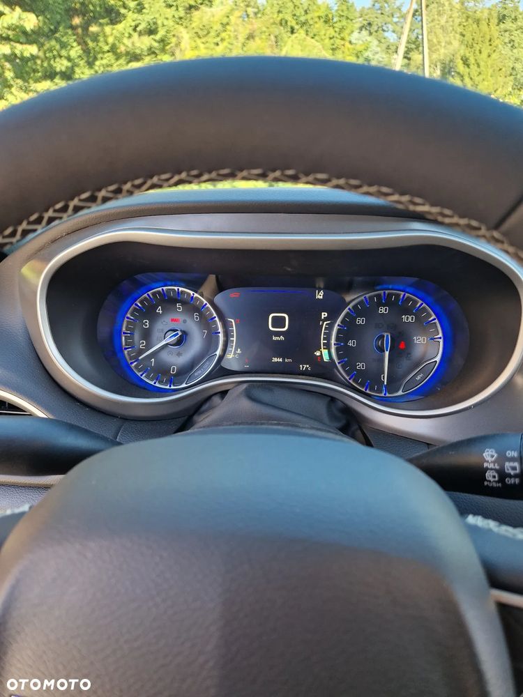 Chrysler Pacifica - 23