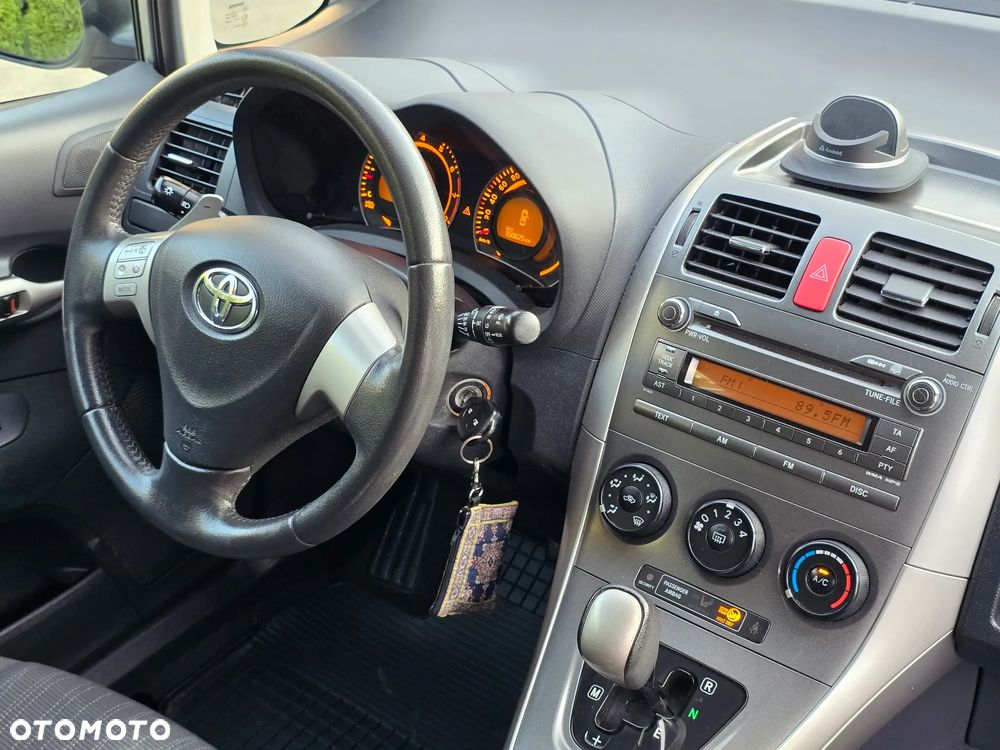Toyota Auris - 30
