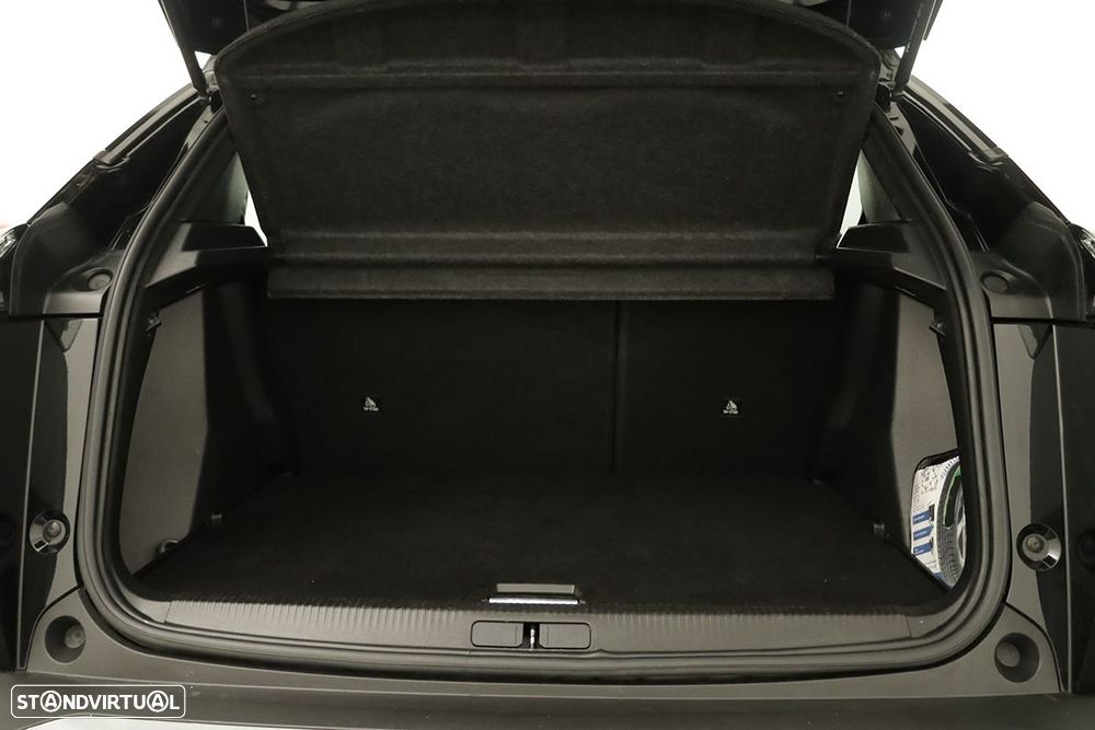 Peugeot 2008 1.2 PureTech GT EAT8 - 24