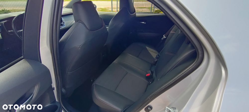 Toyota Corolla 1.8 Hybrid Executive - 23