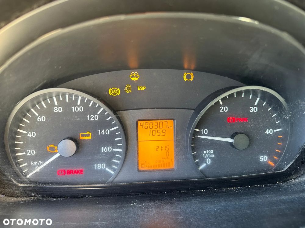 Mercedes-Benz Sprinter - 10