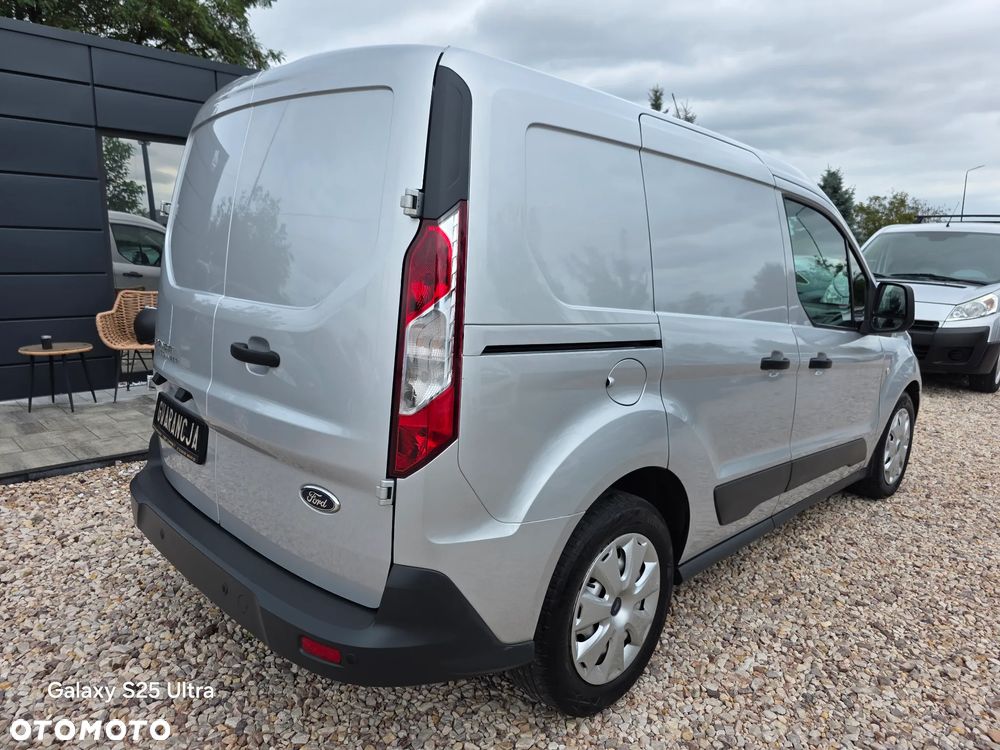 Ford Transit Connect - 12