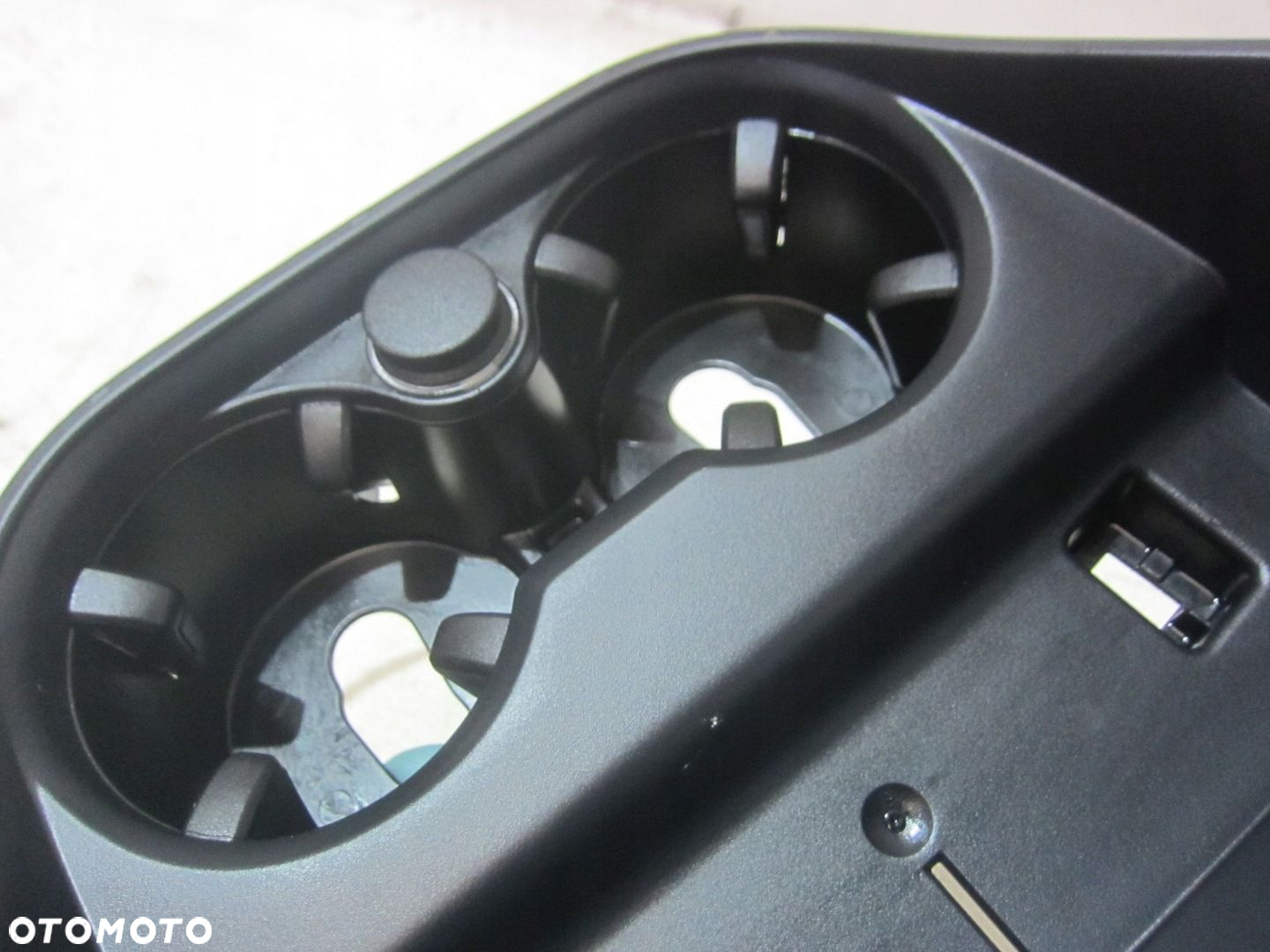 BMW X3 F25 X4 F26 UCHWYT DO NAPOJÓW CUP HOLDER 9184496 51169184496 ŁADNY - 3