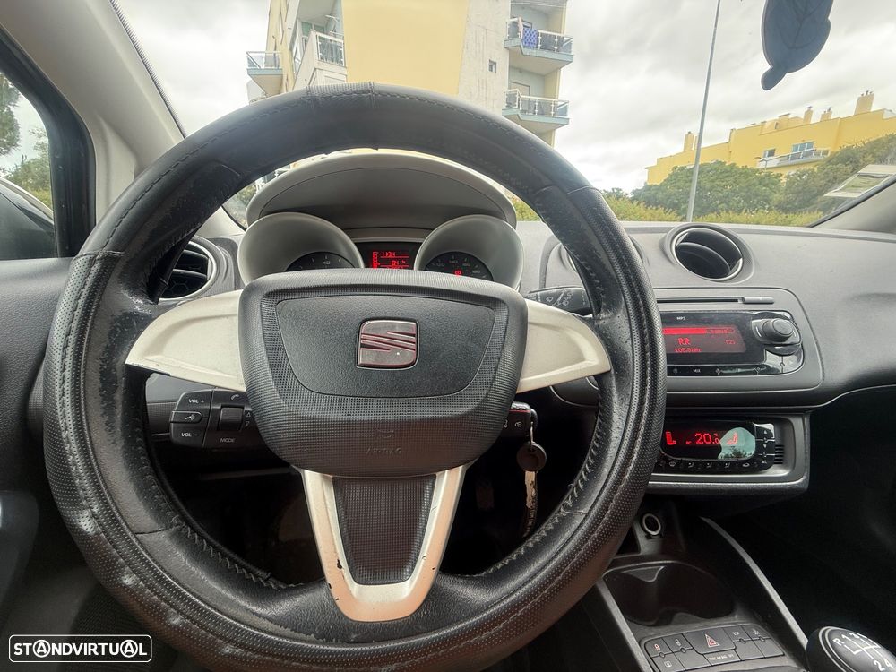 SEAT Ibiza 1.6 TDI 25 Anos DPF - 12