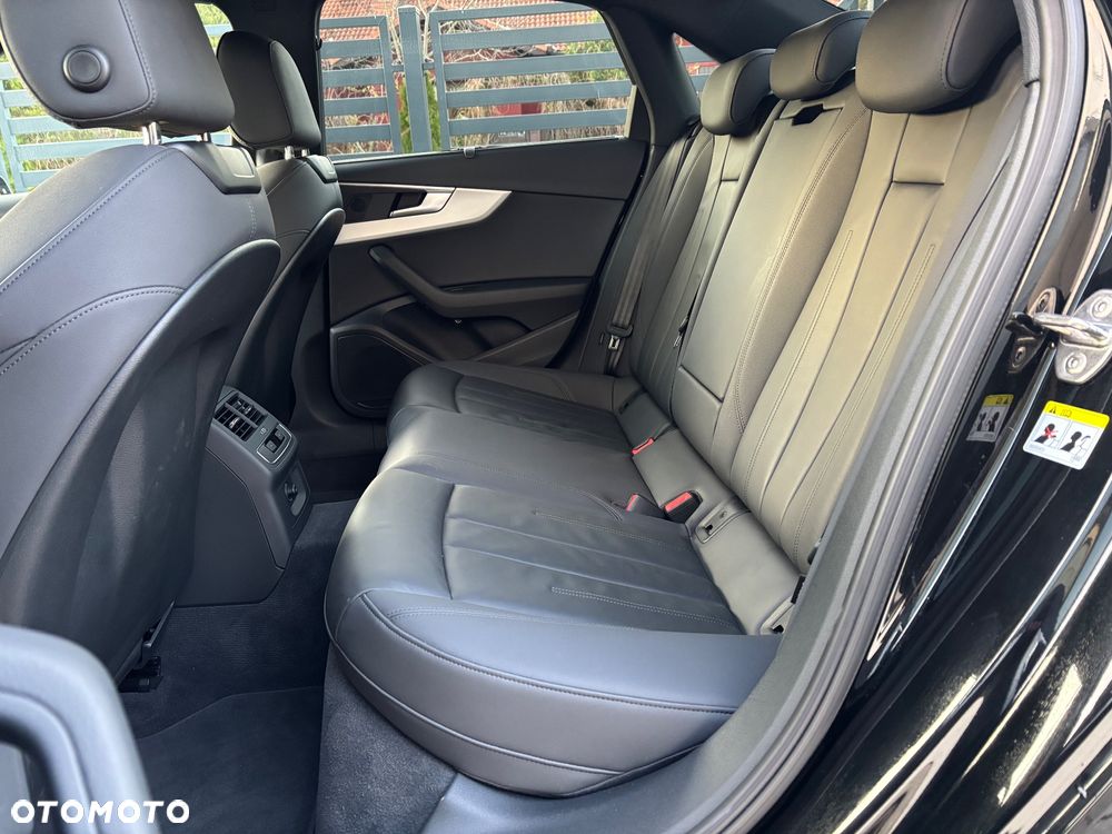 Audi A4 Limousine 40 TDI mHEV Advanced S tronic - 36