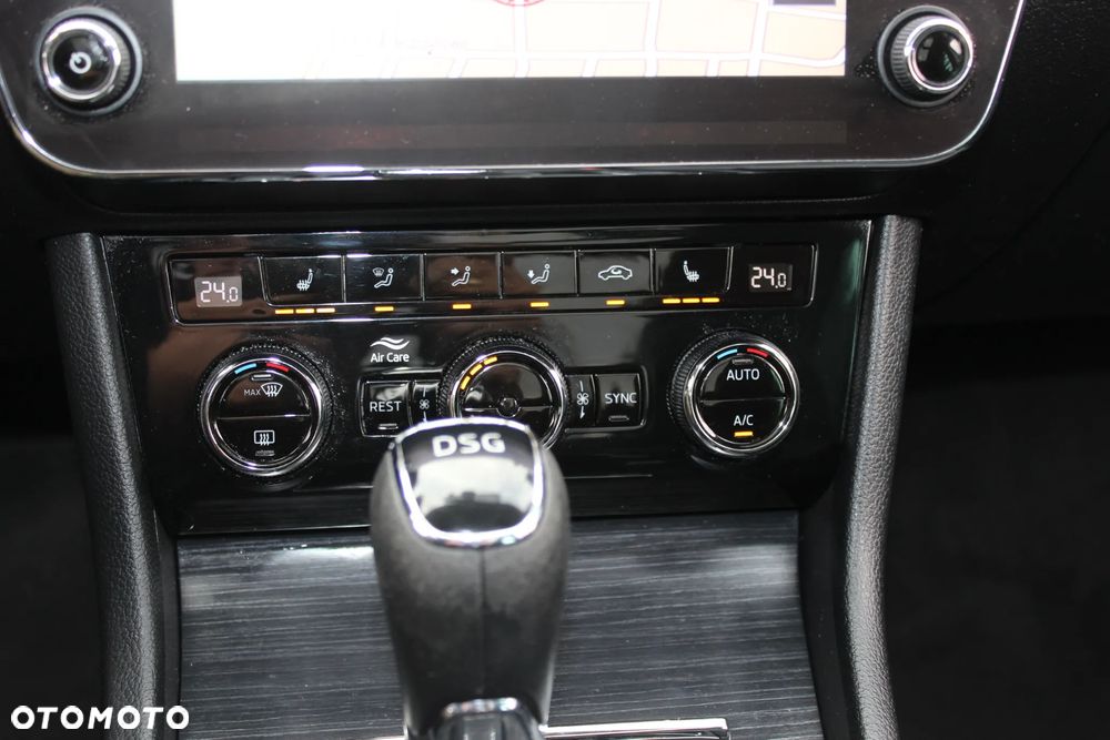 Skoda Superb 2.0 TDI DSG Premium Edition - 20