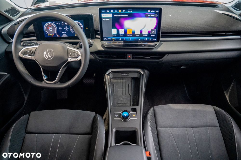 Volkswagen T-Roc - 8
