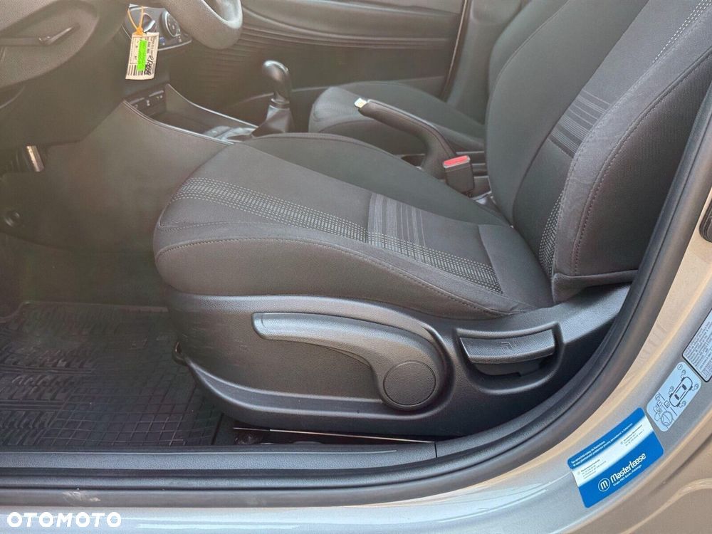 Hyundai i20 - 13