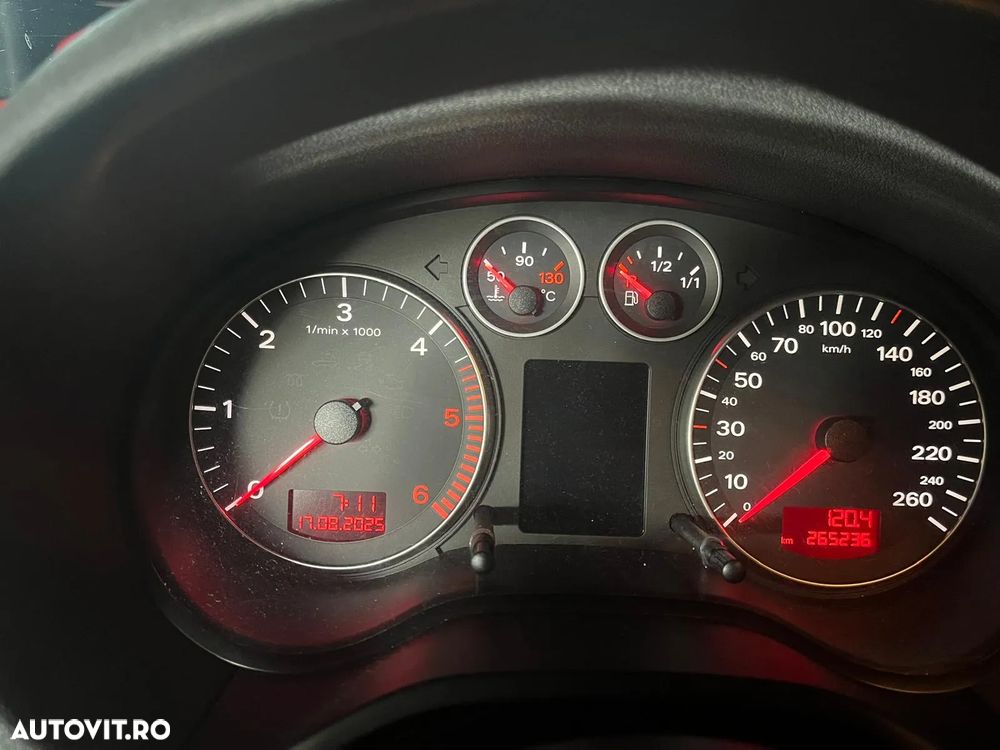 Audi A3 2.0 TDI Sportback Ambiente - 4