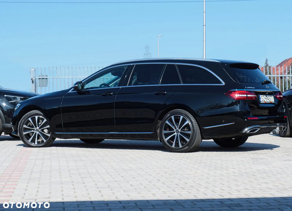 Mercedes-Benz Klasa E 300 de 9G-TRONIC Exclusive - 37